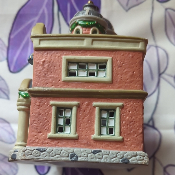 Palace Theater Miniature with Clock Collectible - Picture 4 of 12